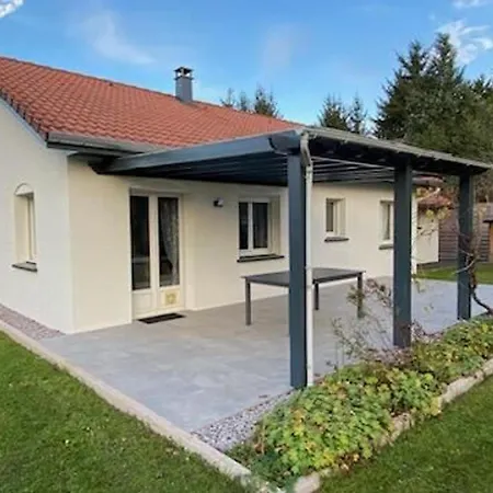 Ferienhaus Maison De Camp. Plain-pied Avec Jardin, 2 Chambres, Terrasse Couverte, Proche Gerardmer Et Saint-die - Fr-1-589-386