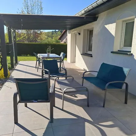 Maison De Camp. Plain-pied Avec Jardin, 2 Chambres, Terrasse Couverte, Proche Gerardmer Et Saint-die - Fr-1-589-386