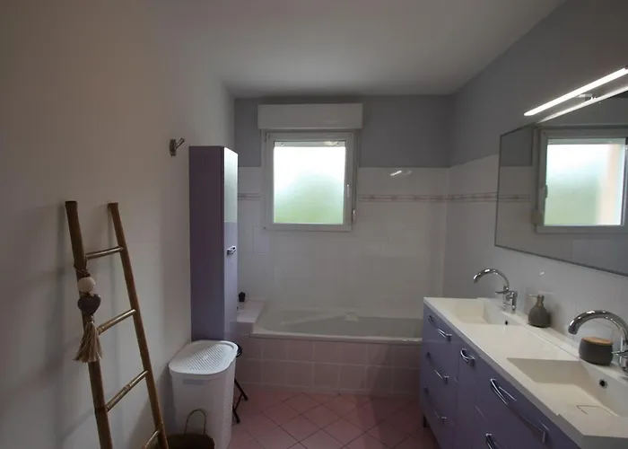 Maison De Camp. Plain-pied Avec Jardin, 2 Chambres, Terrasse Couverte, Proche Gerardmer Et Saint-die - Fr-1-589-386 * Saint-Leonard (Vosges)